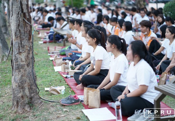 ภาพกิจกรรม สวดมนต์ สร้างเยาวชนที่ดี มีคุณธรรม นำชีวิต