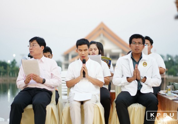 ภาพกิจกรรม สวดมนต์ สร้างเยาวชนที่ดี มีคุณธรรม นำชีวิต