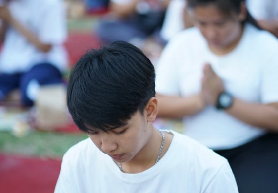 ภาพกิจกรรม สวดมนต์ สร้างเยาวชนที่ดี มีคุณธรรม นำชีวิต