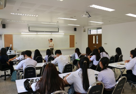 ภาพกิจกรรม โปรแกรมวิชาชีววิทยาอบรมเชิงปฏิบัติการมาตรฐานและคุณภาพผลิตภัณฑ์อาหารและโรงงานอาหาร
