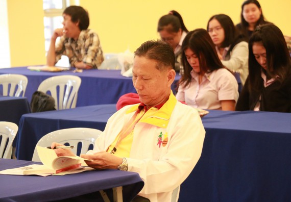 ภาพกิจกรรม คณะวิทยาศาสตร์และเทคโนโลยี จัดอบรมเชิงปฏิบัติการ เรื่อง การทำงานวิจัย และขอตำแหน่งทางวิชาการด้วยผลงานรับใช้สังคม