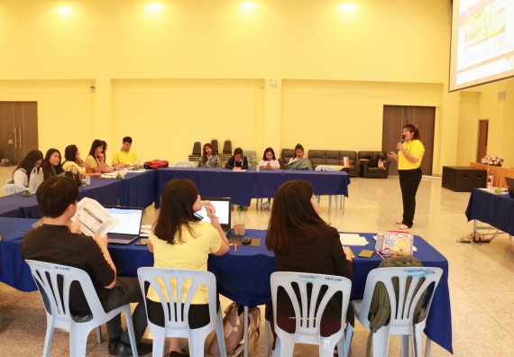 ภาพกิจกรรม คณะวิทยาศาสตร์และเทคโนโลยี จัดอบรมเชิงปฏิบัติการ เรื่อง การทำงานวิจัย และขอตำแหน่งทางวิชาการด้วยผลงานรับใช้สังคม