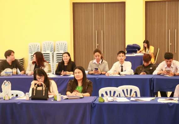 ภาพกิจกรรม คณะวิทยาศาสตร์และเทคโนโลยี จัดอบรมเชิงปฏิบัติการ เรื่อง การทำงานวิจัย และขอตำแหน่งทางวิชาการด้วยผลงานรับใช้สังคม