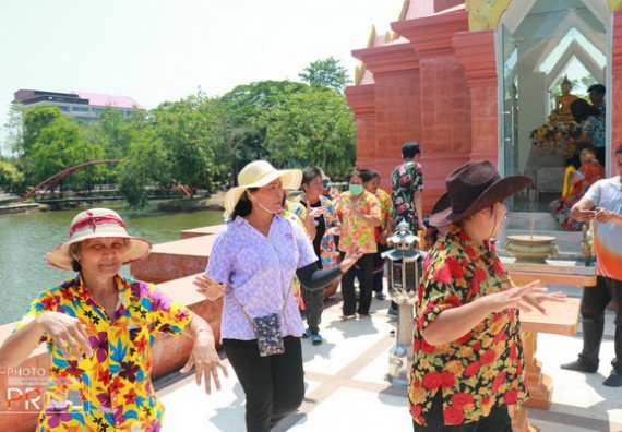 ภาพกิจกรรม คณะวิทยาศาสตร์และเทคโนโลยี เข้าร่วมสงกรานต์ราชภัฏ(SONGKRAN KPRU FESTIVAL) ประจำปี พ.ศ.2562