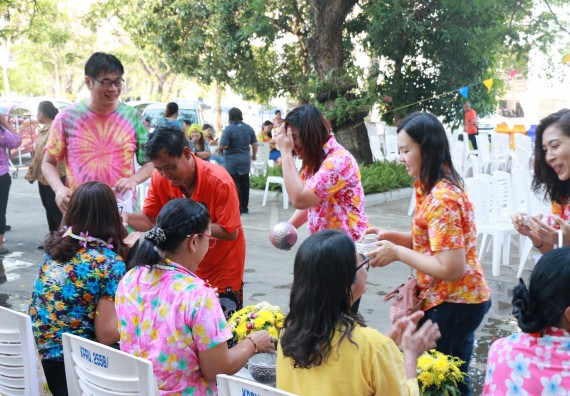 ภาพกิจกรรม คณะวิทยาศาสตร์และเทคโนโลยี เข้าร่วมสงกรานต์ราชภัฏ(SONGKRAN KPRU FESTIVAL) ประจำปี พ.ศ.2562