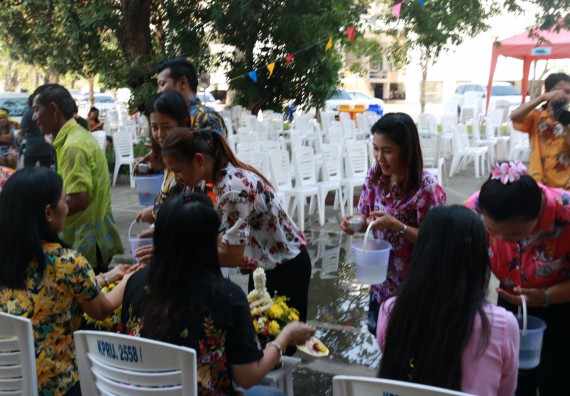 ภาพกิจกรรม คณะวิทยาศาสตร์และเทคโนโลยี เข้าร่วมสงกรานต์ราชภัฏ(SONGKRAN KPRU FESTIVAL) ประจำปี พ.ศ.2562