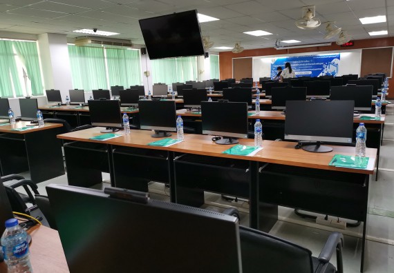 ภาพกิจกรรม คณะวิทยาศาสตร์และเทคโนโลยี จัดโครงการถ่ายทอดความรู้ด้านเทคโนโลยีสมัยใหม่สำหรับนักศึกษาระดับคณะเพื่อเตรียมความพร้อมก้าวสู่ศตวรรษที่ 21