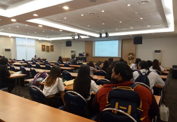 ภาพกิจกรรม โปรแกรมวิชาชีววิทยา	จัดกิจกรรมพัฒนาทักษะด้านนำเสนอผลงานทางวิชาการ