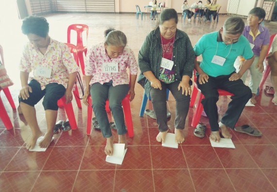 ภาพกิจกรรม ศูนย์บริการทางการแพทย์แผนไทยและการแพทย์ทางเลือก จัดกิจกรรมการดูแลสุขภาพด้วยการแพทย์ทางเลือก ครั้งที่ 3