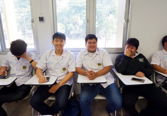 ภาพกิจกรรม โปรแกรมวิชาเคมี จัดอบรมเชิงปฏิบัติการความปลอดภัยในห้องปฏิบัติการทางเคมีสำหรับนักศึกษา ค.บ. เคมี