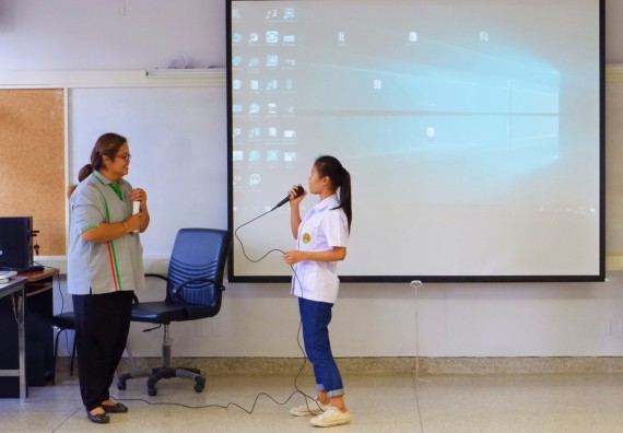 ภาพกิจกรรม โปรแกรมวิชาเคมี จัดอบรมเชิงปฏิบัติการความปลอดภัยในห้องปฏิบัติการทางเคมีสำหรับนักศึกษา ค.บ. เคมี