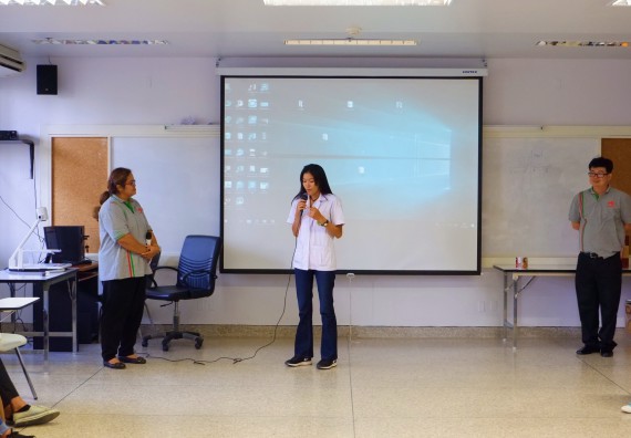 ภาพกิจกรรม โปรแกรมวิชาเคมี จัดอบรมเชิงปฏิบัติการความปลอดภัยในห้องปฏิบัติการทางเคมีสำหรับนักศึกษา ค.บ. เคมี