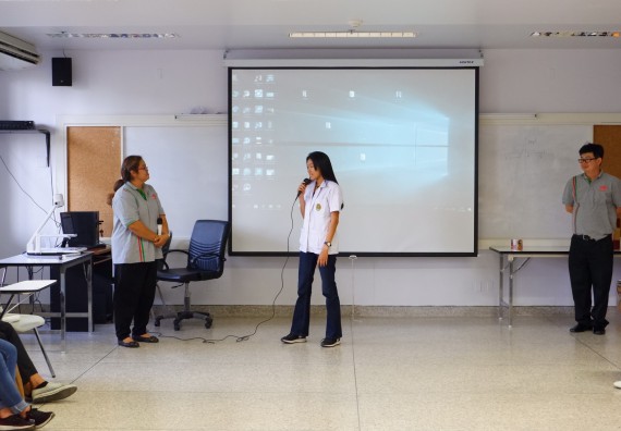 ภาพกิจกรรม โปรแกรมวิชาเคมี จัดอบรมเชิงปฏิบัติการความปลอดภัยในห้องปฏิบัติการทางเคมีสำหรับนักศึกษา ค.บ. เคมี