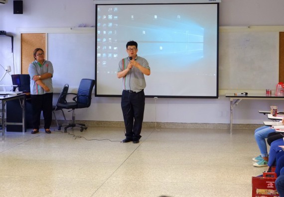 ภาพกิจกรรม โปรแกรมวิชาเคมี จัดอบรมเชิงปฏิบัติการความปลอดภัยในห้องปฏิบัติการทางเคมีสำหรับนักศึกษา ค.บ. เคมี