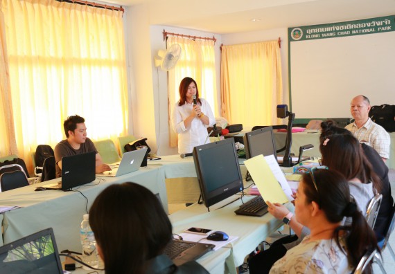 ภาพกิจกรรม คณะวิทยาศาสตร์และเทคโนโลยี จัดอบรมเชิงปฏิบัติการ หลักเกณฑ์และวิธีการประเมินค่างาน และเทคนิคการเขียนคู่มือปฏิบัติงาน