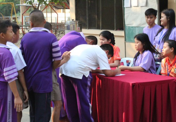 ภาพกิจกรรม โปรแกรมวิชาคณิตศาสตร์ จัดอบรมเชิงปฏิบัติการการส่งเสริมทักษะความสามารถทางด้านคณิตศาสตร์ครั้งที่ 1 และประชาสัมพันธ์หลักสูตร