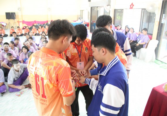 ภาพกิจกรรม โปรแกรมวิชาคณิตศาสตร์ จัดอบรมเชิงปฏิบัติการการส่งเสริมทักษะความสามารถทางด้านคณิตศาสตร์ครั้งที่ 1 และประชาสัมพันธ์หลักสูตร