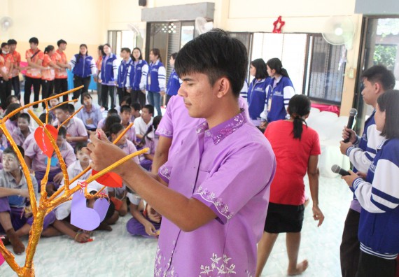 ภาพกิจกรรม โปรแกรมวิชาคณิตศาสตร์ จัดอบรมเชิงปฏิบัติการการส่งเสริมทักษะความสามารถทางด้านคณิตศาสตร์ครั้งที่ 1 และประชาสัมพันธ์หลักสูตร