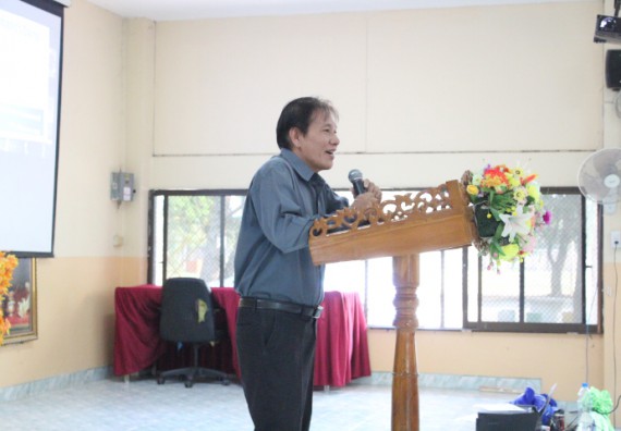 ภาพกิจกรรม โปรแกรมวิชาคณิตศาสตร์ จัดอบรมเชิงปฏิบัติการการส่งเสริมทักษะความสามารถทางด้านคณิตศาสตร์ครั้งที่ 1 และประชาสัมพันธ์หลักสูตร