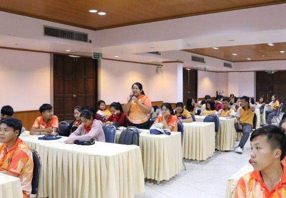 ภาพกิจกรรม โปรแกรมวิชาคณิตศาสตร์ จัดกิจกรรมสัมมนาแลกเปลี่ยนเรียนรู้การทำวิจัยทางคณิตศาสตร์