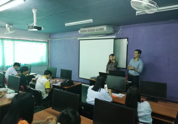 ภาพกิจกรรม โปรแกรมวิชาวิทยาศาสตร์และเทคโนโลยีการอาหาร จัดอบรมเชิงปฏิบัติการ เรื่อง แนวทางการจัดทำฉลาก การออกแบบบรรจุภัณฑ์และตราสินค้า