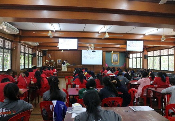 ภาพกิจกรรม โปรแกรมวิชาคณิตศาสตร์ จัดอบรมเชิงปฏิบัติการการส่งเสริมทักษะความสามารถทางด้านคณิตศาสตร์ครั้งที่ 2