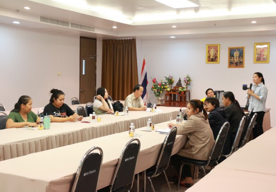 ภาพกิจกรรม แลกเปลี่ยนเรียนรู้เรื่องความสำเร็จในการลงพื้นที่เพื่อเก็บข้อมูลวิจัย