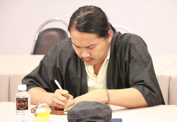 ภาพกิจกรรม แลกเปลี่ยนเรียนรู้เรื่องความสำเร็จในการลงพื้นที่เพื่อเก็บข้อมูลวิจัย