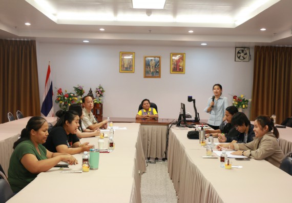 ภาพกิจกรรม แลกเปลี่ยนเรียนรู้เรื่องความสำเร็จในการลงพื้นที่เพื่อเก็บข้อมูลวิจัย