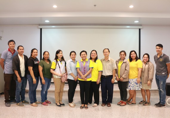 ภาพกิจกรรม แลกเปลี่ยนเรียนรู้เรื่องความสำเร็จในการลงพื้นที่เพื่อเก็บข้อมูลวิจัย