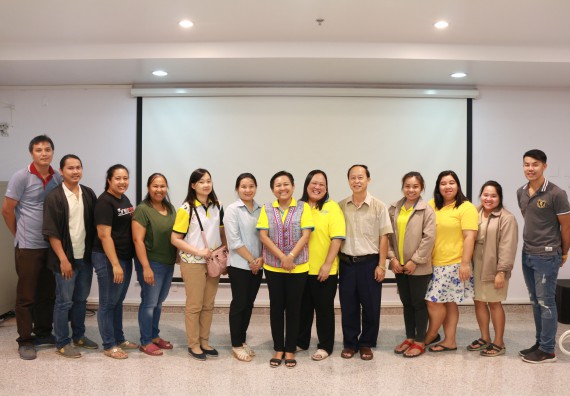 ภาพกิจกรรม แลกเปลี่ยนเรียนรู้เรื่องความสำเร็จในการลงพื้นที่เพื่อเก็บข้อมูลวิจัย