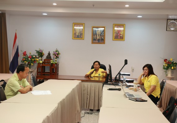 ภาพกิจกรรม ประชุมการรับรองหลักสูตรเพื่อการพัฒนาครูและบุคลากรทางการศึกษา สายงานการสอน