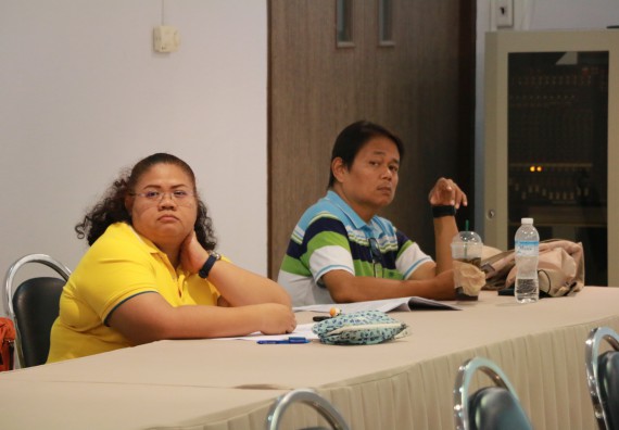 ภาพกิจกรรม ประชุมการรับรองหลักสูตรเพื่อการพัฒนาครูและบุคลากรทางการศึกษา สายงานการสอน