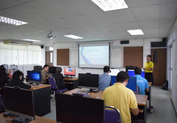 ภาพกิจกรรม คณะวิทยาศาสตร์และเทคโนโลยี  เข้าร่วมอบรมเชิงปฏิบัติการ เรื่อง ระบบสารสนเทศสภาพปัญหาชุมชน