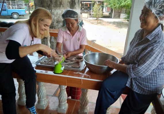 ภาพกิจกรรม โปรแกรมวิชาเกษตรศาสตร์ จัดอบรมและความรู้เกี่ยวกับการเลี้ยงโคเนื้อและการแปรรูปผลิตภัณฑ์