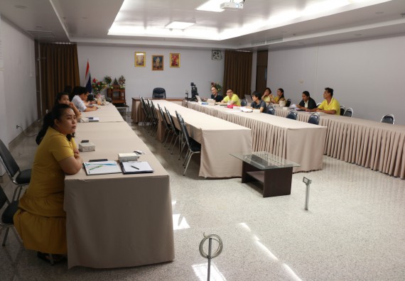 ภาพกิจกรรม คณะวิทยาศาสตร์และเทคโนโลยี จัดประชุมเพี่อเตรียมความพร้อมสำหรับการจัดทำรายงานประเมินตนเอง ระดับหลักสูตร ประจำปีการศึกษา 2561 (รอบ 9 เดือน)