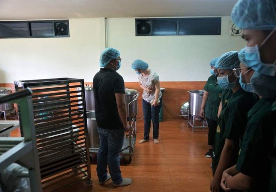 ภาพกิจกรรม โปรแกรมวิชาชีววิทยา	จัดโครงการพัฒนาบัณฑิตทางชีววิทยาที่ตอบสนองอุตสาหกรรมกับบริษัท ราชาพาณิชย์ ฟู๊ด จำกัด