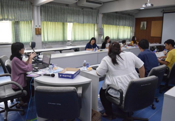 ภาพกิจกรรม คณะวิทยาศาสตร์และเทคโนโลยี เข้าร่วมการจัดการความรู้ เรื่อง การสกัดขุมความรู้และแก่นความรู้ให้กับบุคลากรของมหาวิทยาลัย