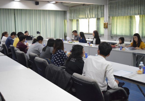 ภาพกิจกรรม คณะวิทยาศาสตร์และเทคโนโลยี เข้าร่วมการจัดการความรู้ เรื่อง การสกัดขุมความรู้และแก่นความรู้ให้กับบุคลากรของมหาวิทยาลัย