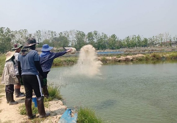 ภาพกิจกรรม โปรแกรมวิชาชีววิทยา	จัดโครงการพัฒนาบัณฑิตทางชีววิทยาที่ตอบสนองอุตสาหกรรมกับจำนงค์ ฟาร์ม อำเภอพาน จังหวัดเชียงราย