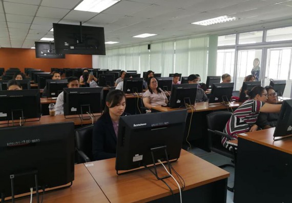 ภาพกิจกรรม คณะวิทยาศาสตร์และเทคโนโลยี เข้านร่วมอบรมเชิงปฏิบัติการ เรื่อง ระบบสารสนเทศงานวิจัยและงานตีพิมพ์เพื่อประกอบการประเมินผลการปฏิบัติราชการ (A1)