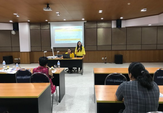 ภาพกิจกรรม คณะวิทยาศาสตร์และเทคโนโลยี เข้าร่วมกิจกรรมรายงานผลการดำเนินงานการจัดการความรู้ในรูปแบบไวนิล