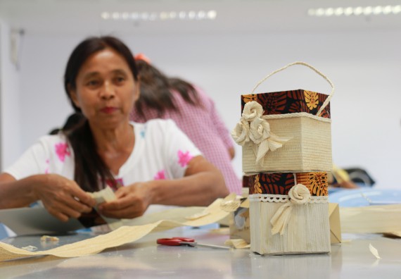ภาพกิจกรรม  คณะวิทยาศาสตร์และเทคโนโลยี จัดกิจกรรมศึกษาดูงานและอบรมเชิงปฏิบัติการ เรื่อง การทำกระดาษจากต้นกล้วย