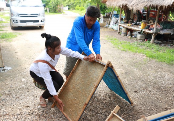 ภาพกิจกรรม  คณะวิทยาศาสตร์และเทคโนโลยี จัดกิจกรรมศึกษาดูงานและอบรมเชิงปฏิบัติการ เรื่อง การทำกระดาษจากต้นกล้วย