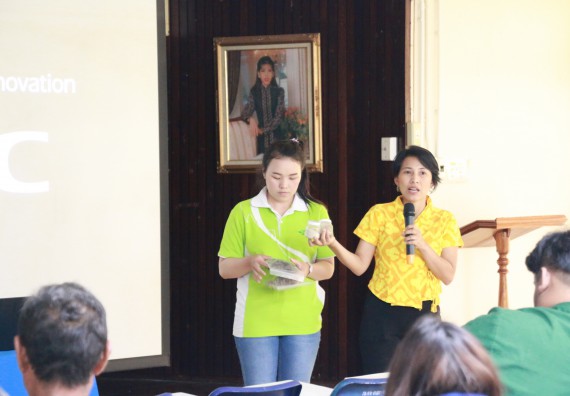 ภาพกิจกรรม คณะวิทยาศาสตร์และเทคโนโลยี จัดอบรมเชิงปฏิบัติการ เรื่อง การถ่ายทอดองค์ความรู้และนวัตกรรมที่ใช้ประโยชน์และแก้ปัญหาแก่ชุมชน