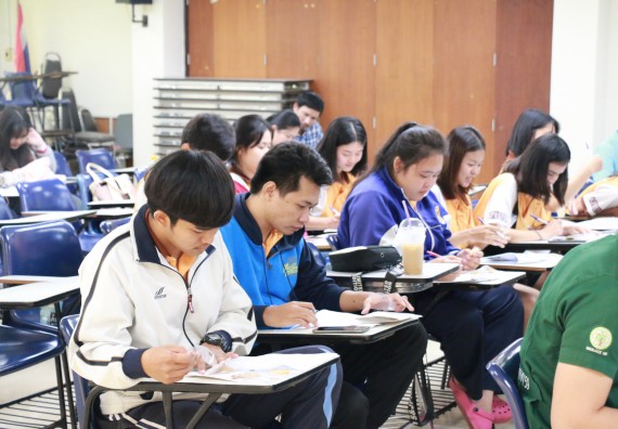 ภาพกิจกรรม คณะวิทยาศาสตร์และเทคโนโลยี จัดอบรมเชิงปฏิบัติการ เรื่อง การถ่ายทอดองค์ความรู้และนวัตกรรมที่ใช้ประโยชน์และแก้ปัญหาแก่ชุมชน