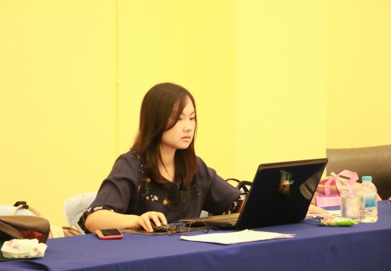 ภาพกิจกรรม โปรแกรมวิชาเคมี จัดกิจกรรมเตรียมความพร้อมเข้าศึกษาครูเคมี (วท.บ.)