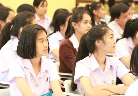 ภาพกิจกรรม โปรแกรมวิชาเคมี จัดกิจกรรมเตรียมความพร้อมเข้าศึกษาครูเคมี (วท.บ.)