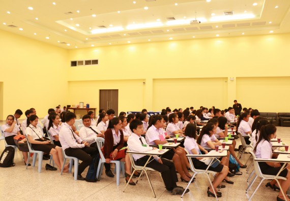 ภาพกิจกรรม โปรแกรมวิชาเคมี จัดกิจกรรมเตรียมความพร้อมเข้าศึกษาครูเคมี (วท.บ.)