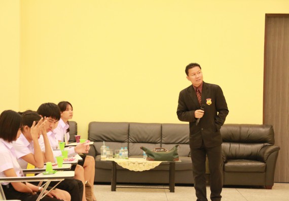 ภาพกิจกรรม โปรแกรมวิชาเคมี จัดกิจกรรมเตรียมความพร้อมเข้าศึกษาครูเคมี (วท.บ.)